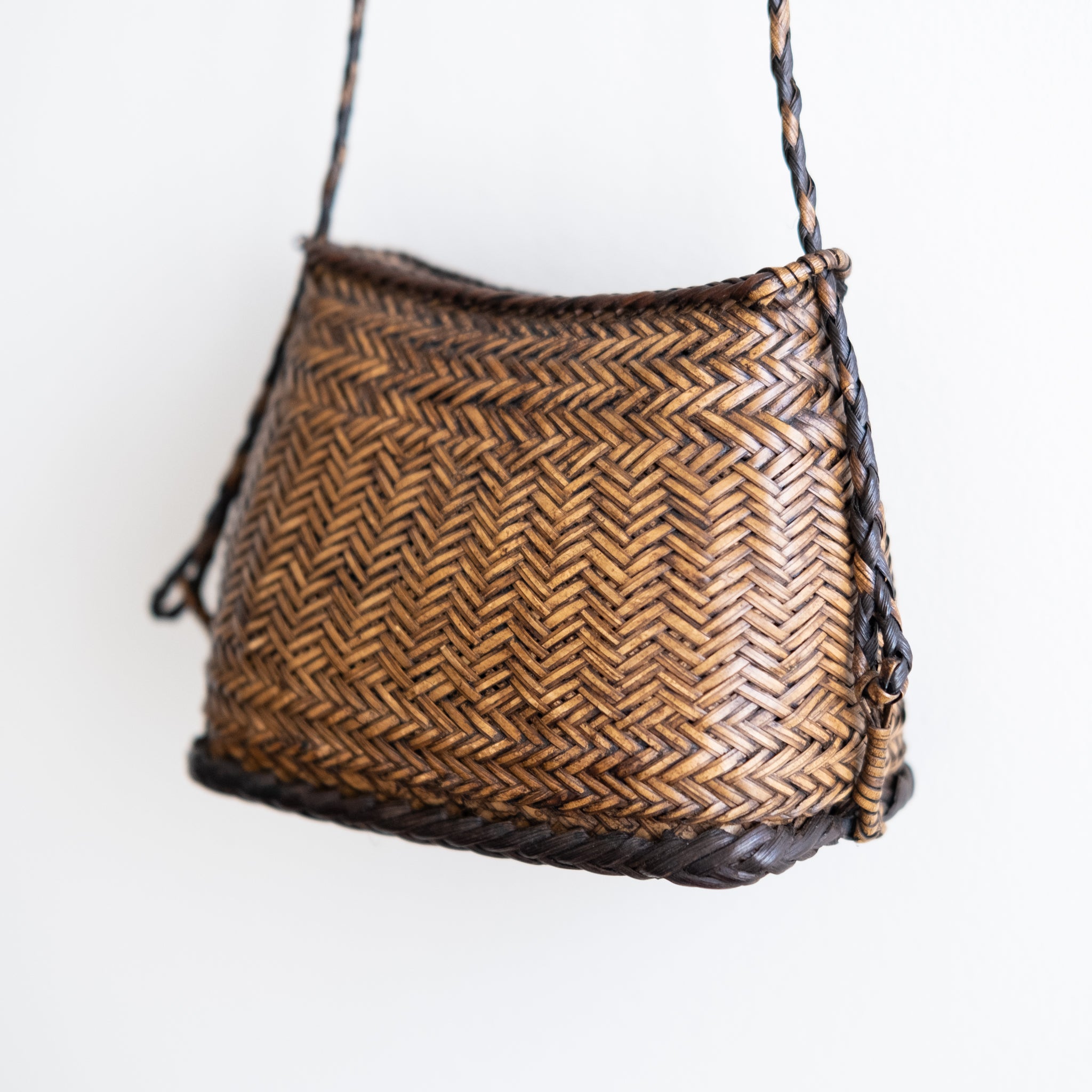 The Woven Bags of the Cordillera