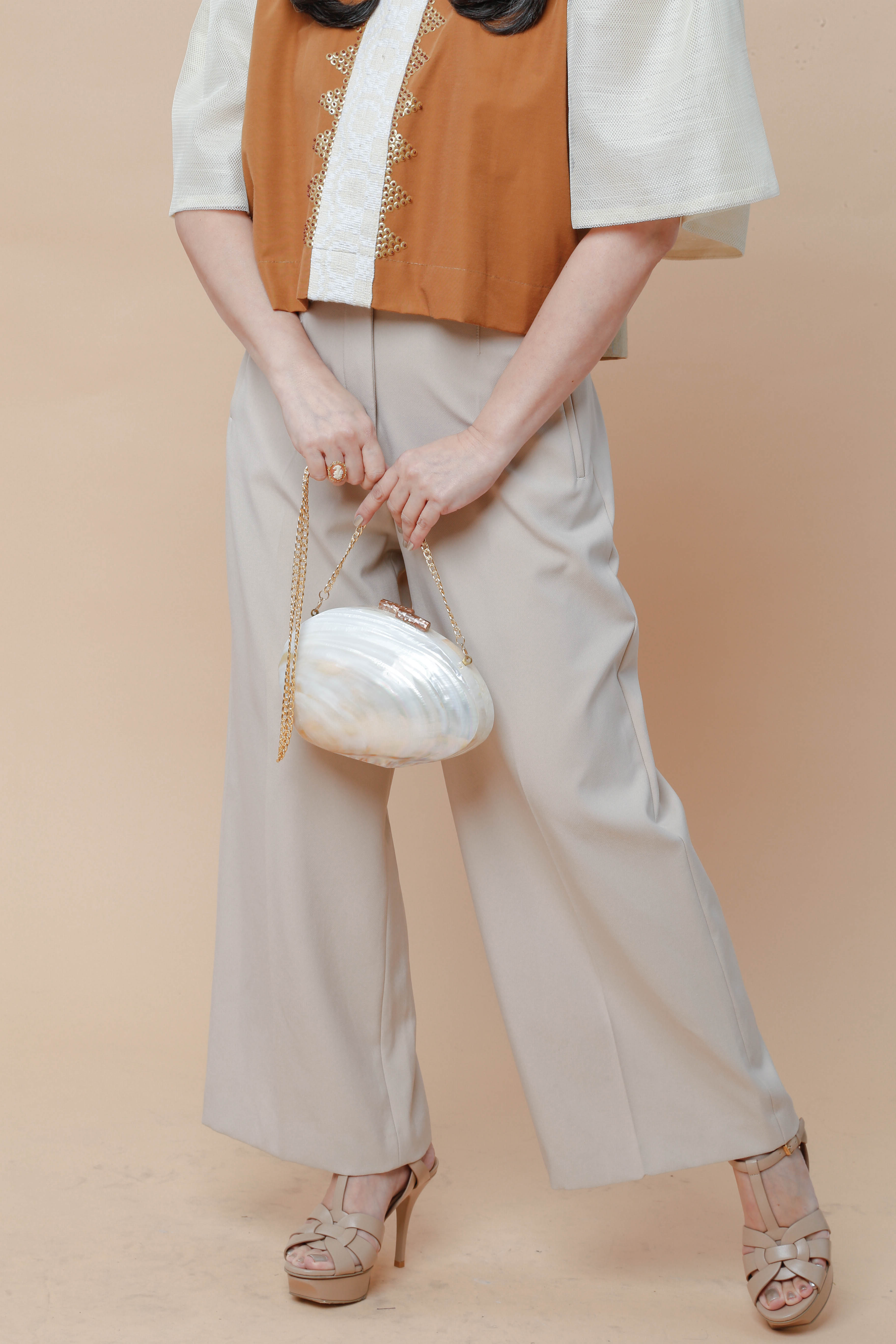 Blusa Brown Cream with Beadworks