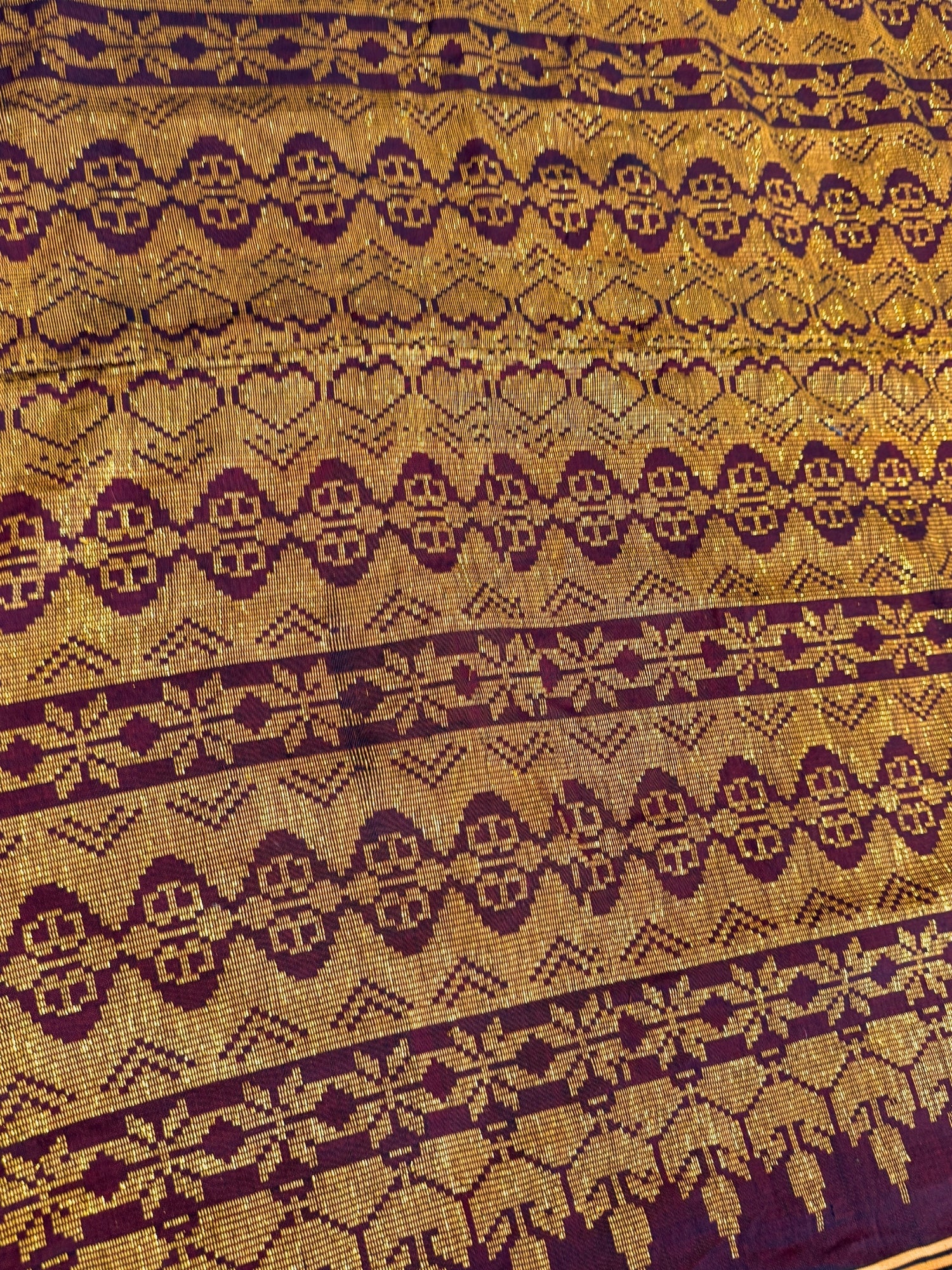 Handwoven Malong - Maroon and Gold