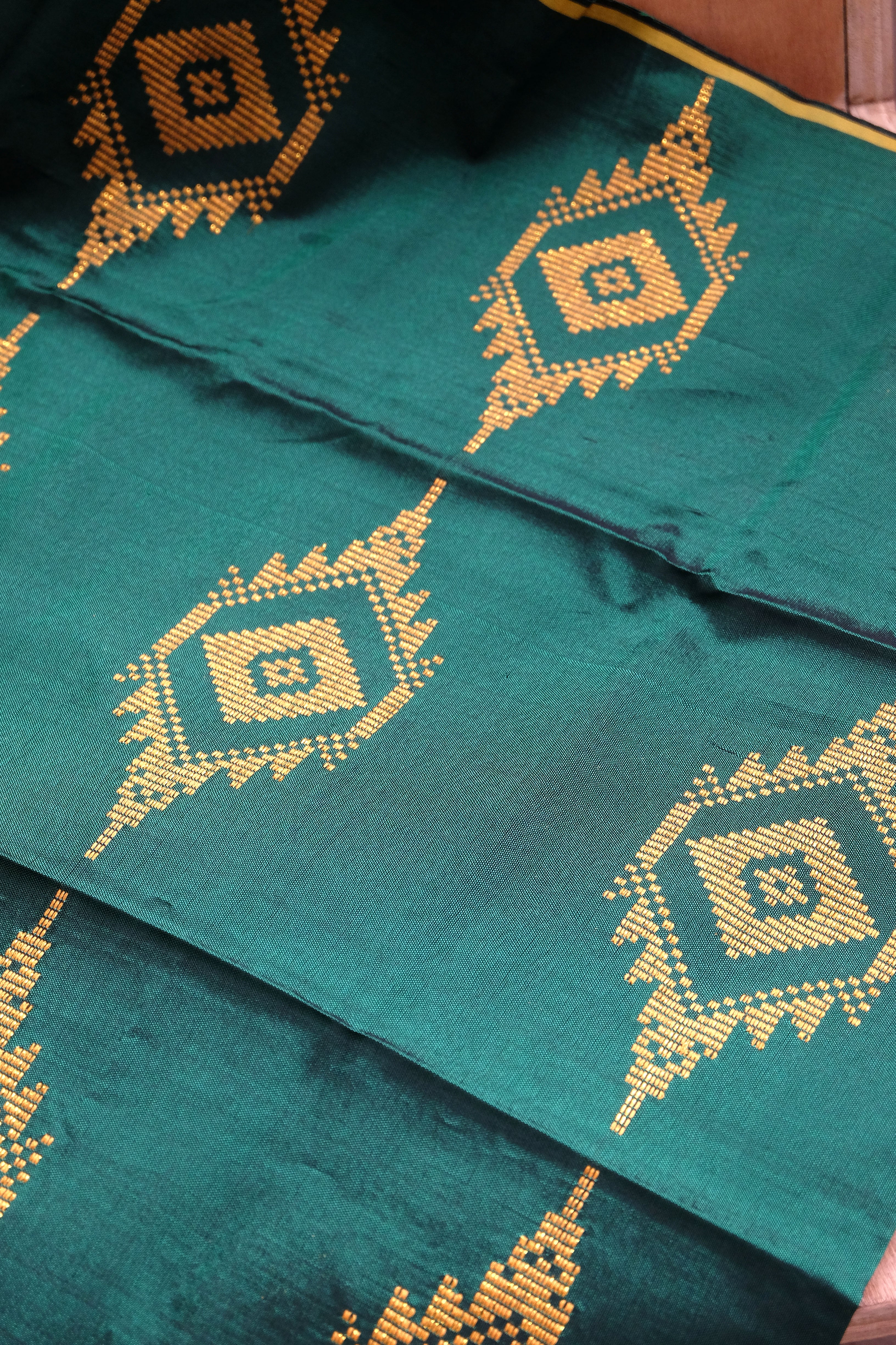 Handwoven Malong - Green and Gold