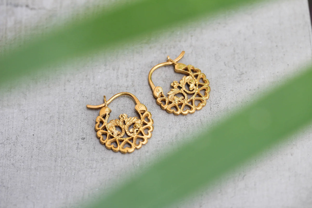 Loida Creolla | Filipino earrings | Narra Studio