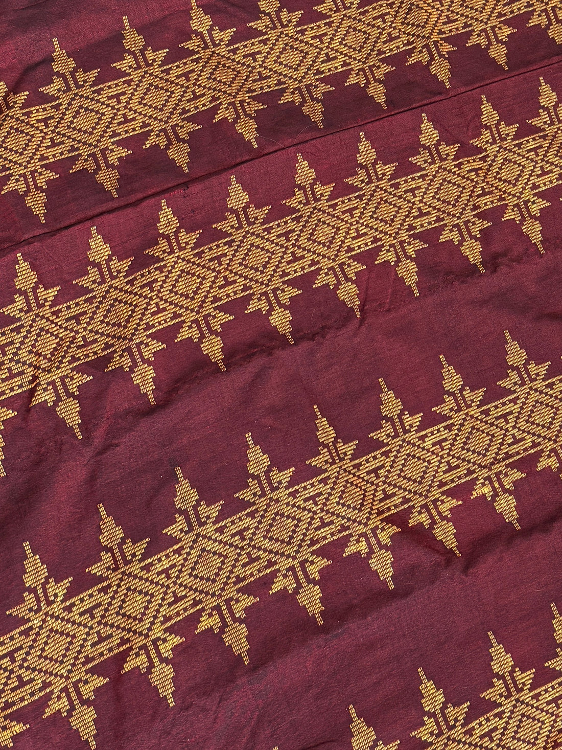 Handwoven Malong - Maroon and Gold