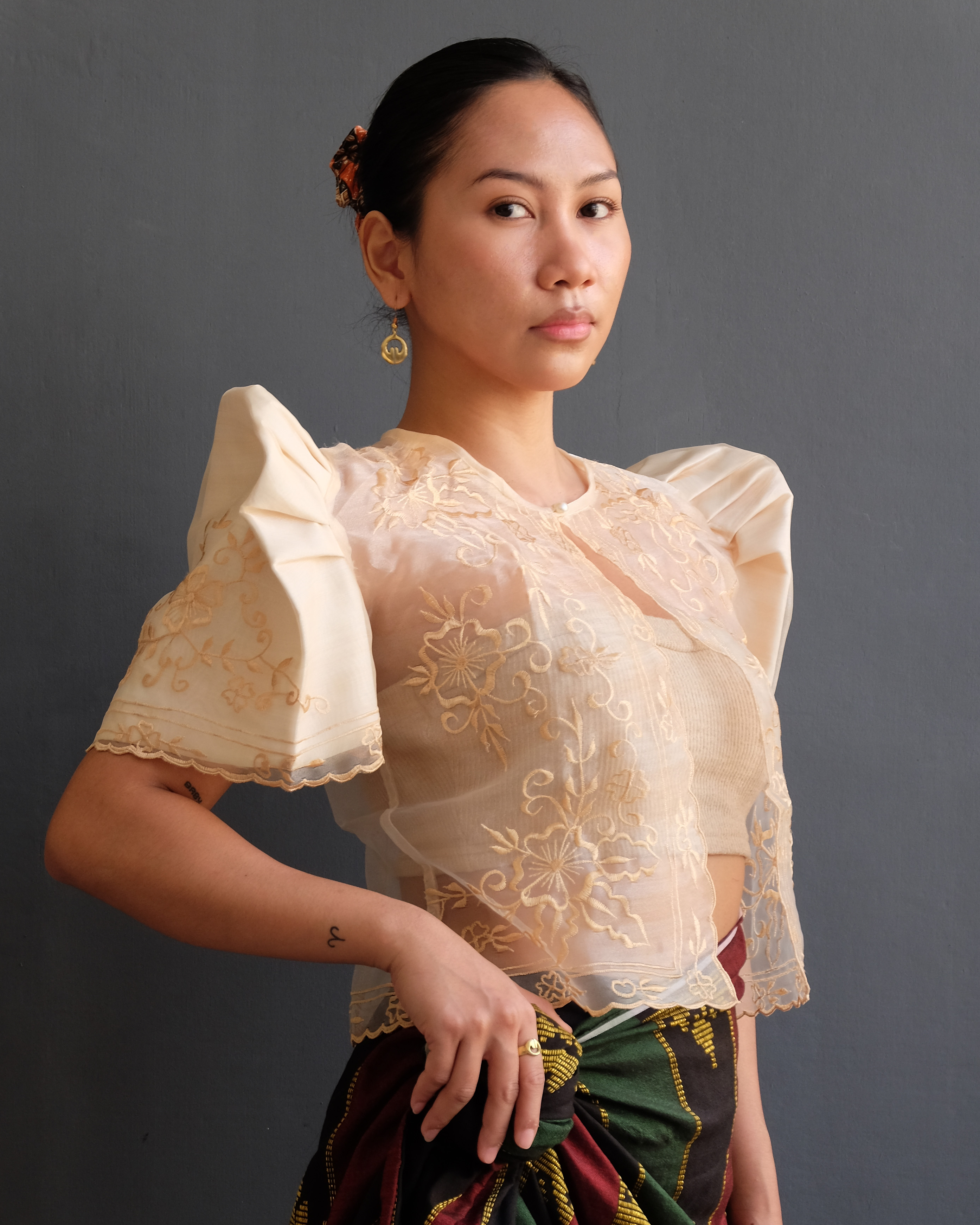 Rosal Butterfly Sleeve Bolero – Cream | Narra Studio
