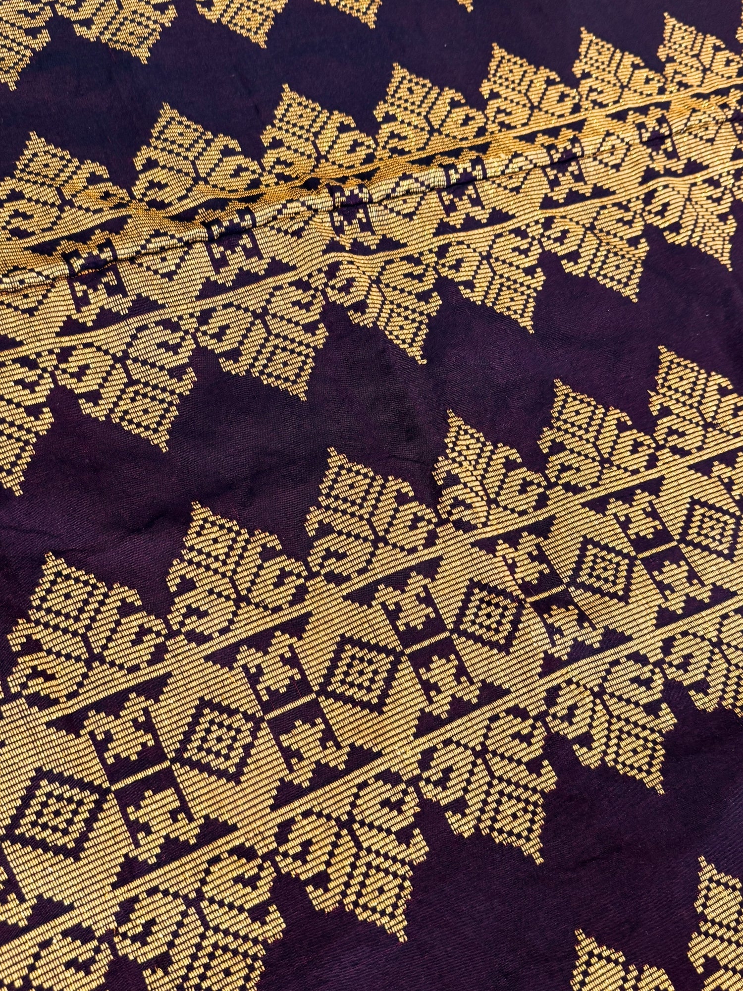 Handwoven Malong - Deep Plum and Gold