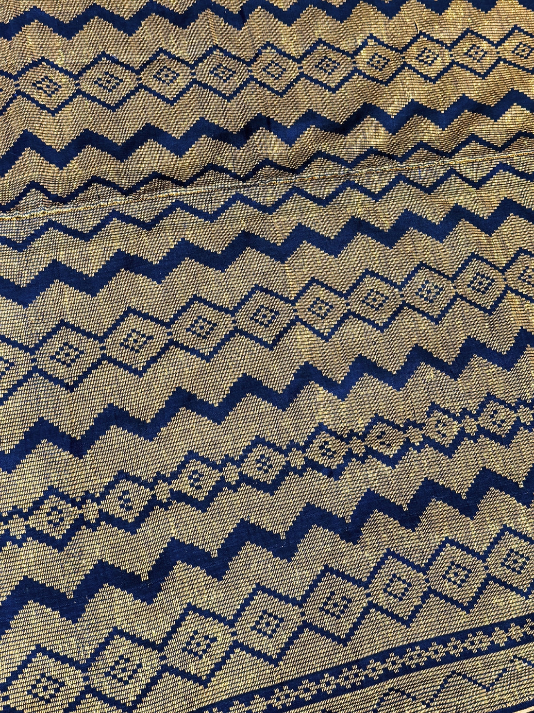 Handwoven Malong - Navy and Gold
