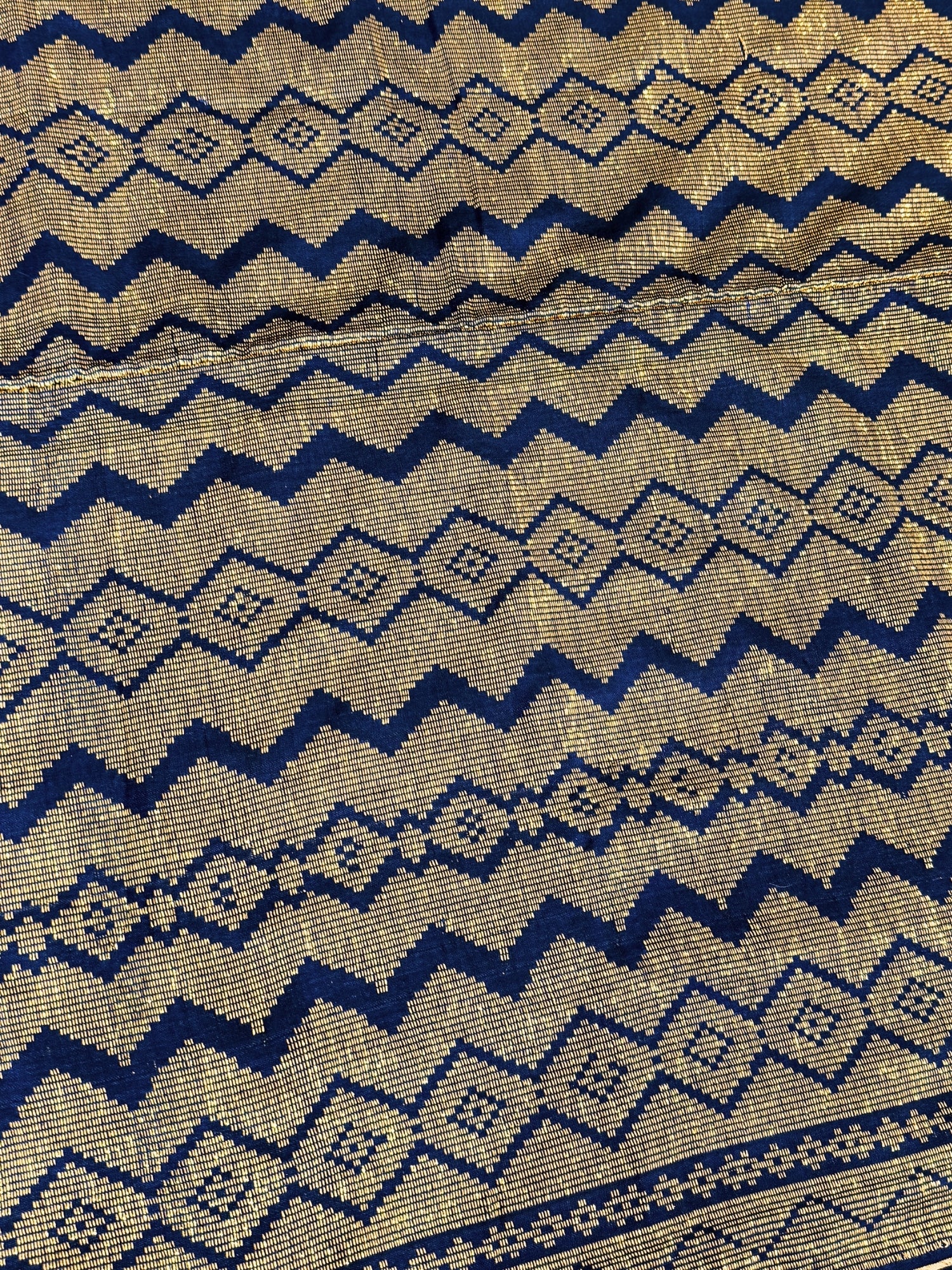 Handwoven Malong - Navy and Gold