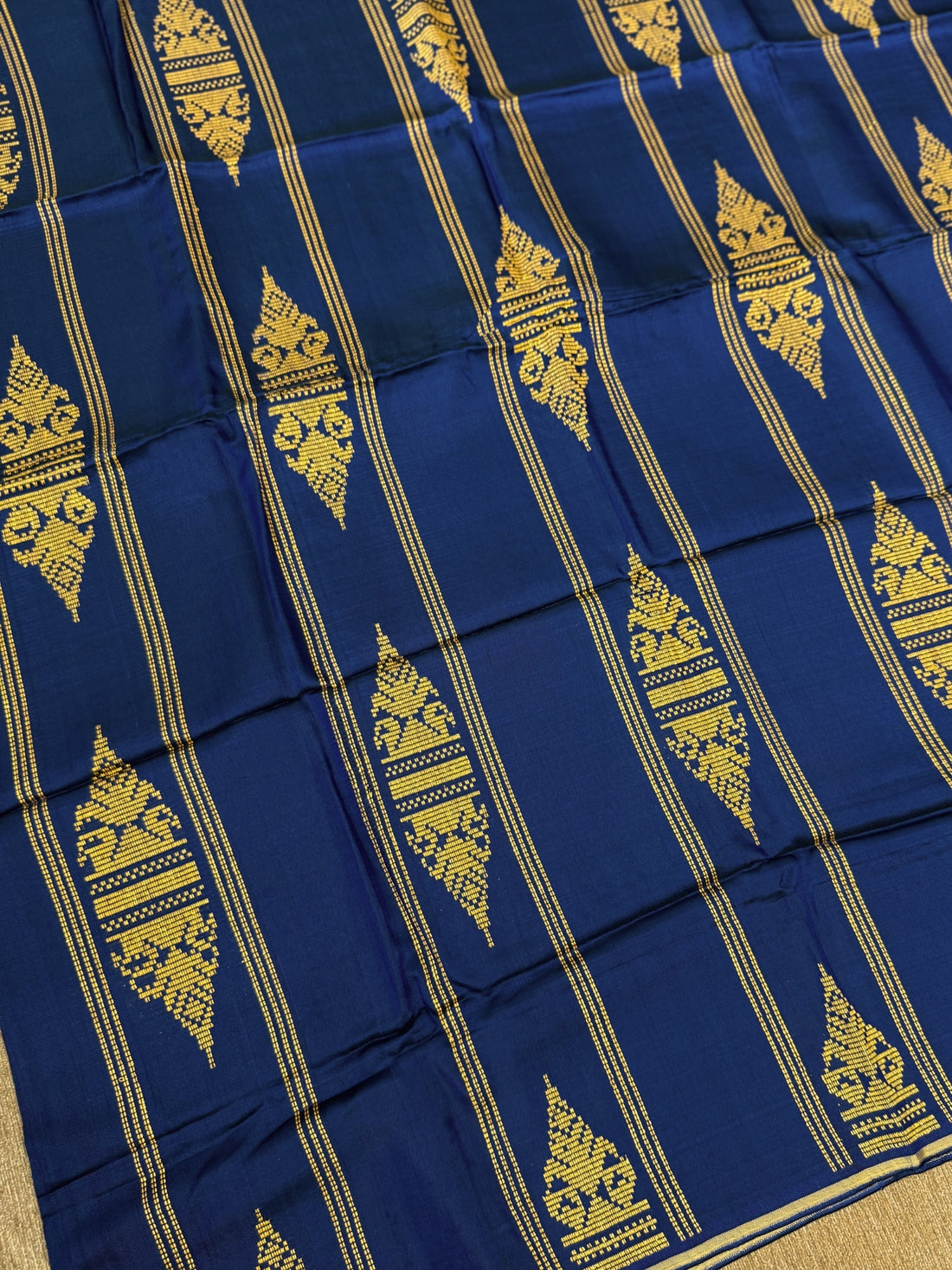 Handwoven Malong - Blue and Gold