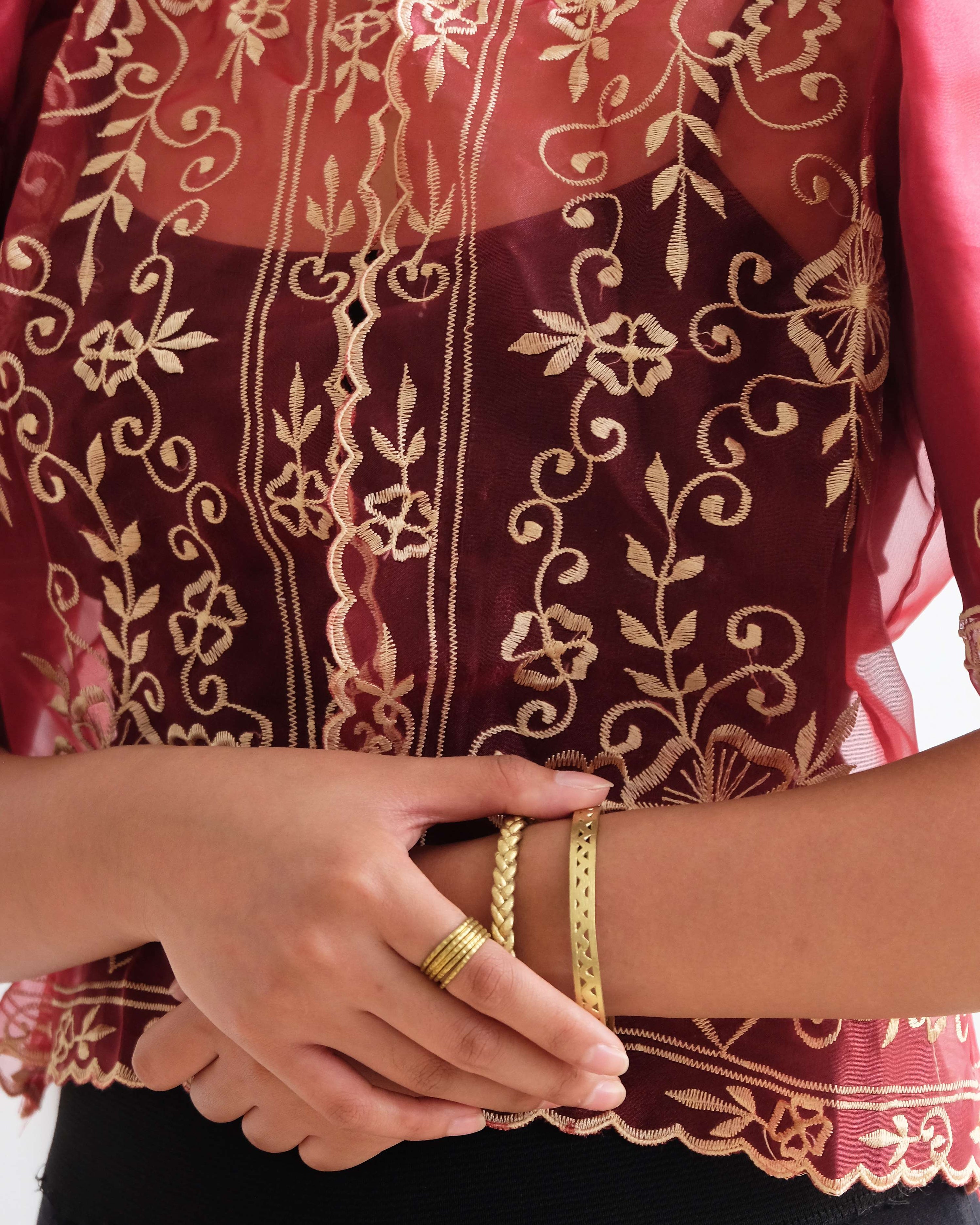 Rosal Butterfly Sleeve Bolero – Maroon | Narra Studio