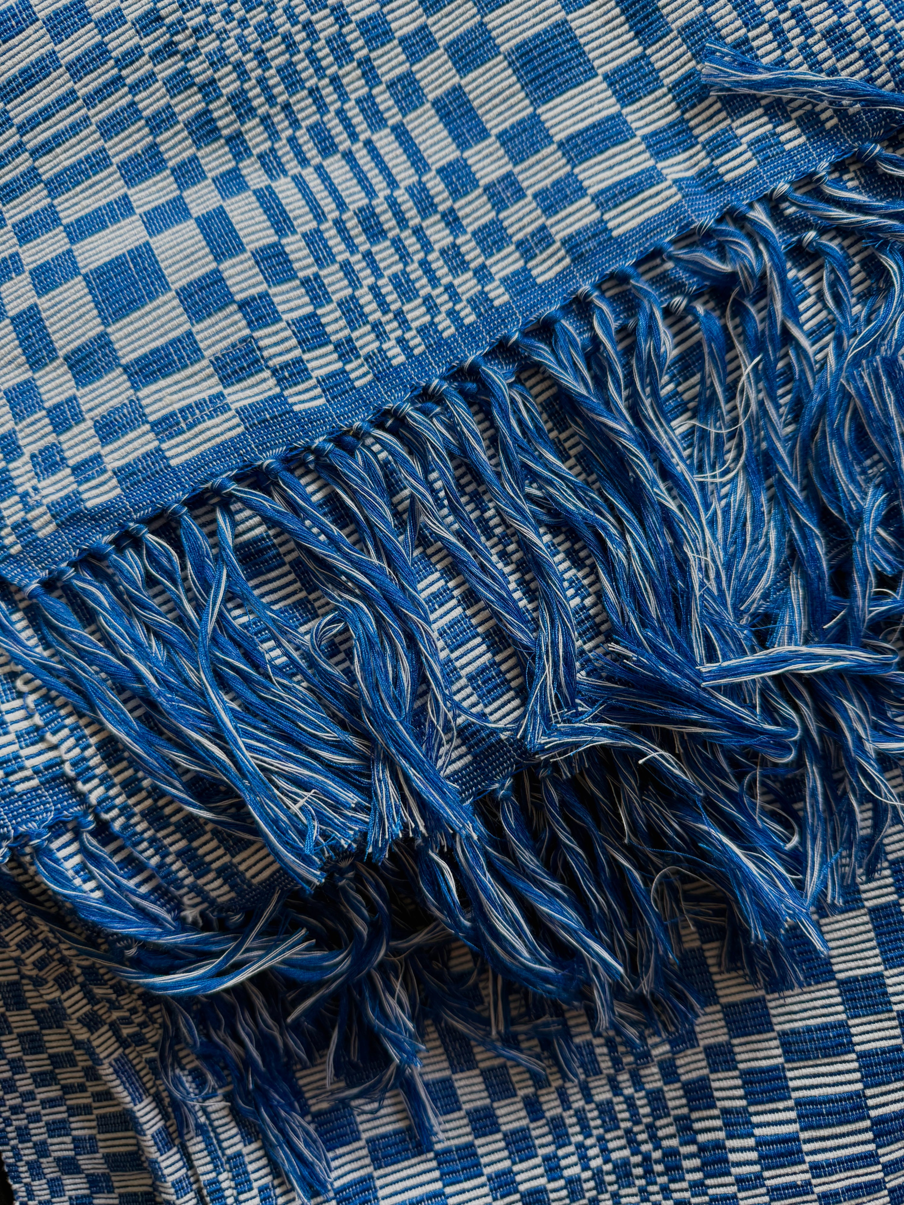 Kusikos Inabel Throw Blanket — Blue &amp; White