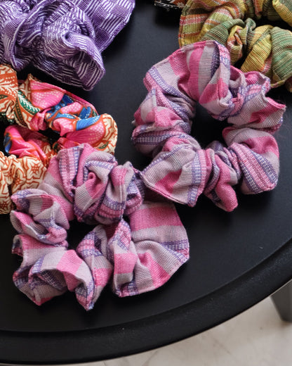 Handwoven Pink Kantarines Scrunchie