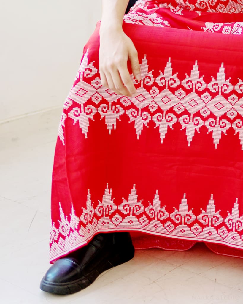 Handwoven Red And White Malong Malong